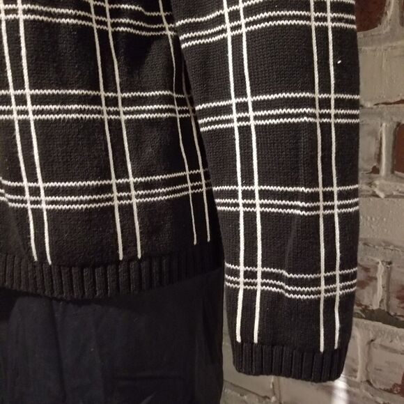 Window Pane Plaid Zip Cardigan - Picture 3 of 5